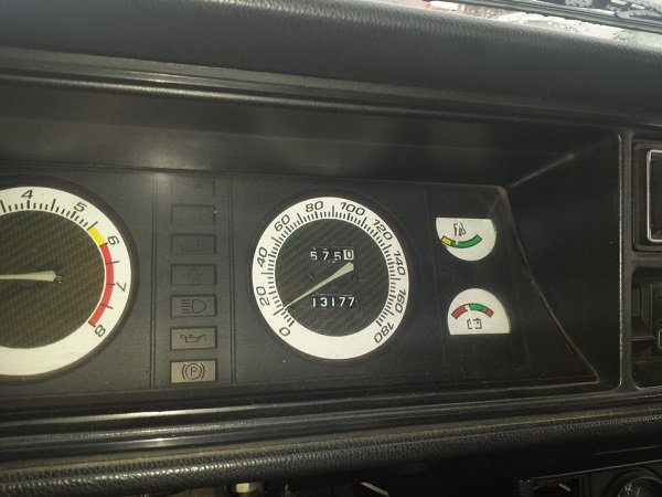 Основные аспекты выбора автомобильного аккумулятора для ВАЗ 2107: что нужно знать? Основные аспекты выбора автомобильного аккумулятора для ВАЗ 2107: что нужно знать?