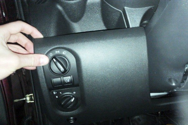 Руководство по замене блока предохранителей на Lada Granta, расшифровка